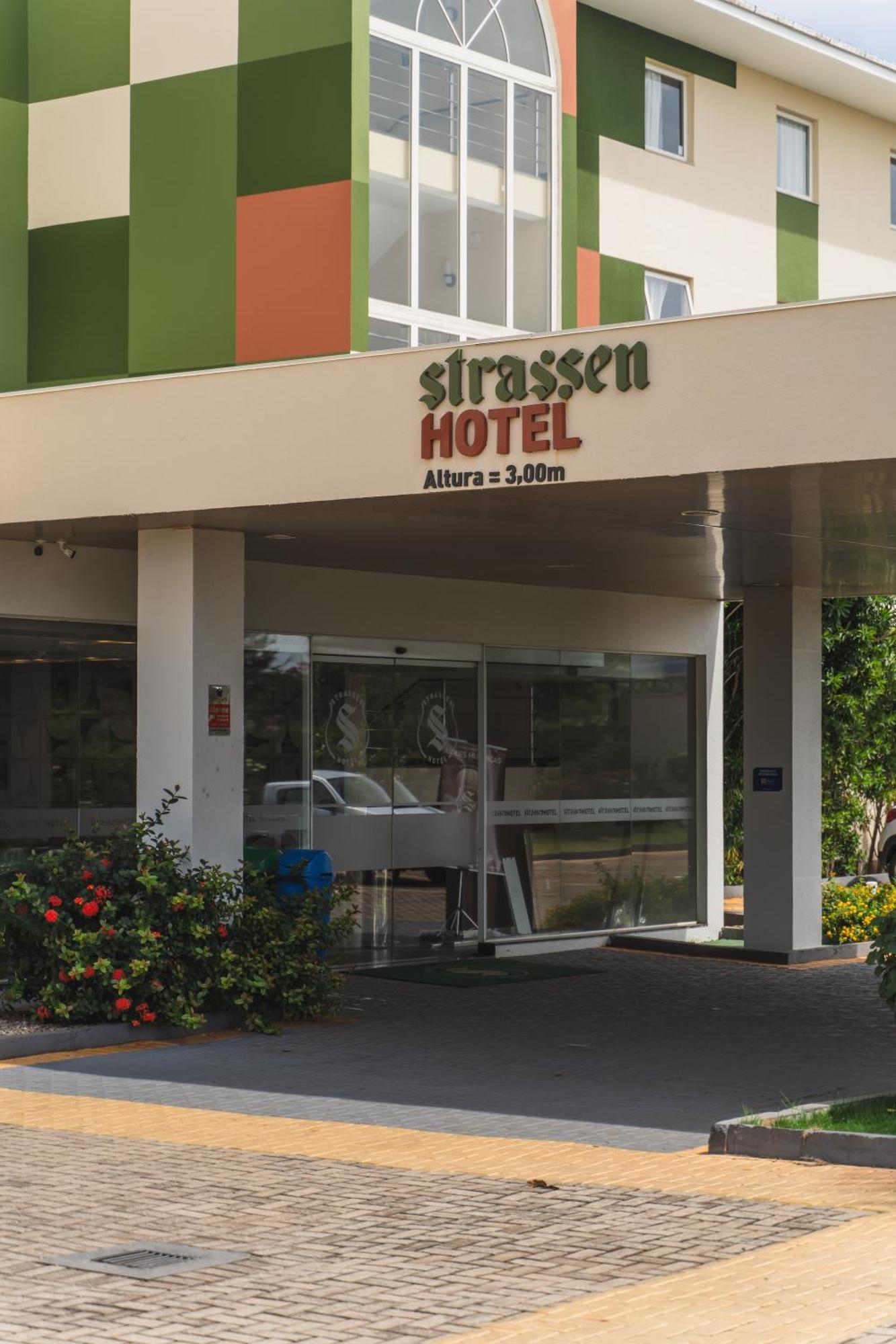 Strassen Hotel